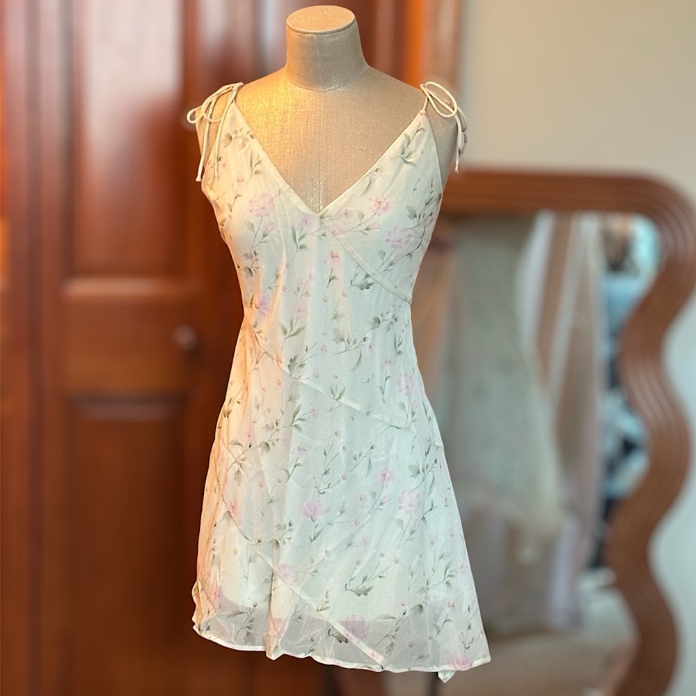 H&M Women’s Sheer Green/Pink Floral V-Neck Mini Dress